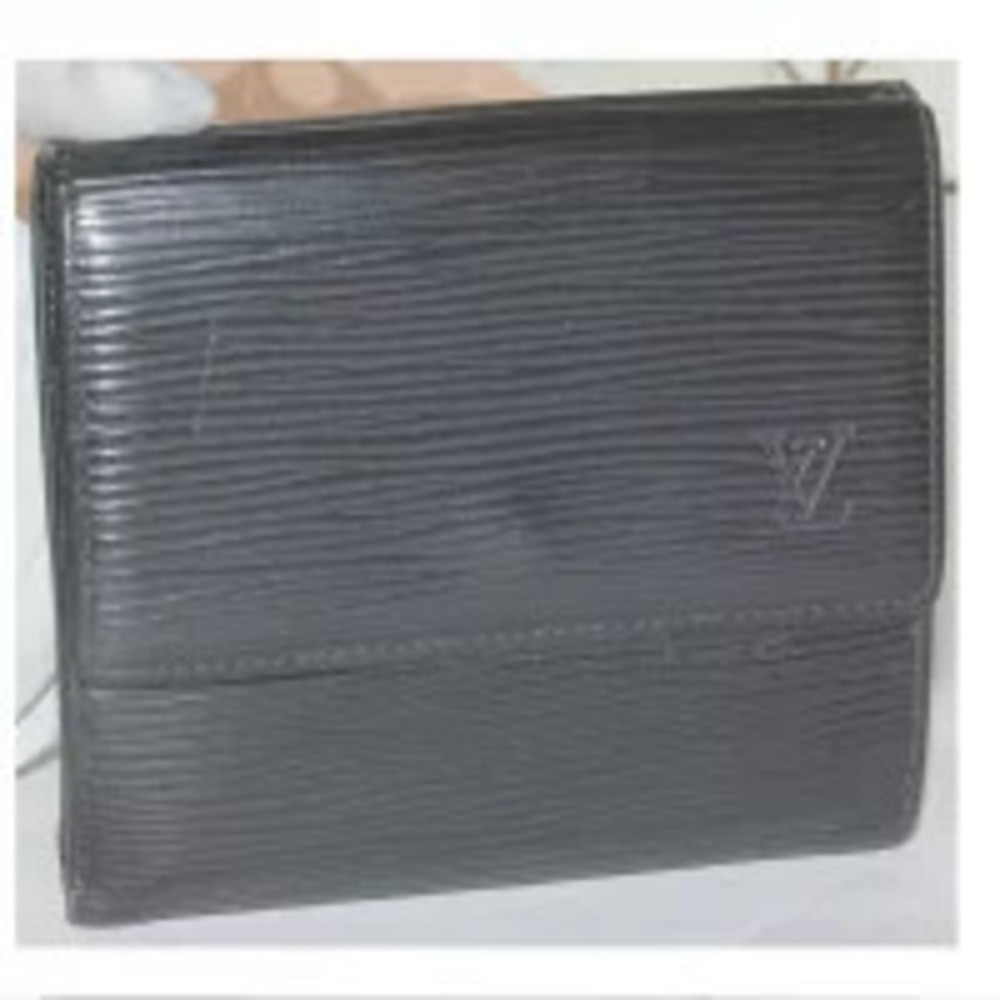 Louis Vuitton Epi black wallet double snap closure